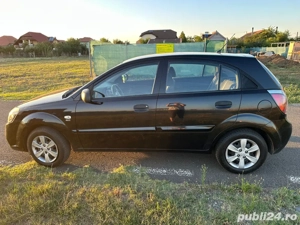 Kia Rio 2011 - imagine 4 Kia Rio 2011 - imagine 4