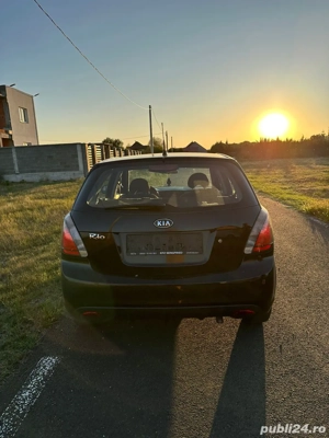 Kia Rio 2011 - imagine 2 Kia Rio 2011 - imagine 2