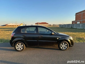 Kia Rio 2011 - imagine 3 Kia Rio 2011 - imagine 3