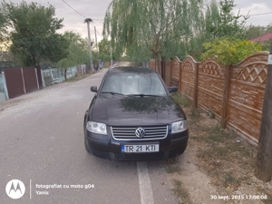 Vând VW passat 19 motorina An 2004 prețul 1500 ușor negociabil  - imagine 4