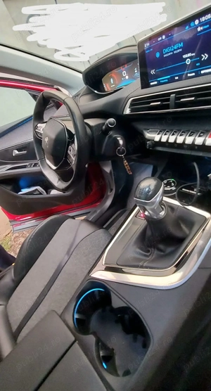 Peugeot 3008 1.2 PureTech Turbo, Allure, an 2018, 40100 km - imagine 7