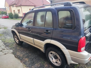 Vând Suzuki Grand Vitara 2.0 Benzină 4x4 - imagine 2 Vând Suzuki Grand Vitara 2.0 Benzină 4x4 - imagine 2