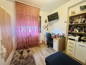 Casă superbă înșiruită cu 3 camere și curte lângă școala Petru Rareș  - imagine 14