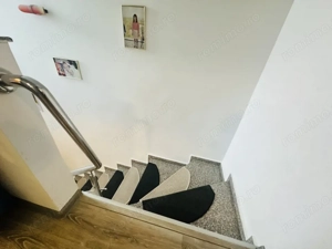 Casă superbă înșiruită cu 3 camere și curte lângă școala Petru Rareș  - imagine 18