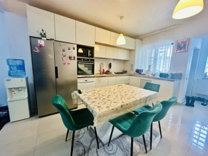 Casă superbă înșiruită cu 3 camere și curte lângă școala Petru Rareș  - imagine 3