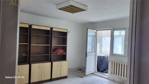 De vanzare – Apartament 4 camere, ideal pentru locuit, birouri sau activitati comerciale - imagine 2