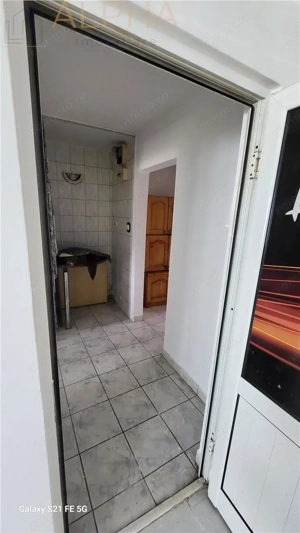 De vanzare – Apartament 4 camere, ideal pentru locuit, birouri sau activitati comerciale - imagine 4