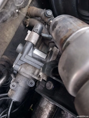 Vand piese motor megan 1.5 dci e4 - imagine 2