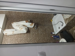 Inchiriez garsoniera in Timisoara zona UMT,18 mp cu baie proprie la et.1 linga magazinul Profi - imagine 3