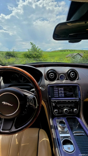 Jaguar XJ Long Portfolio - imagine 5