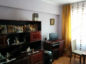 Apartament 2 camere vis-a-vis de Rusidava - imagine 2