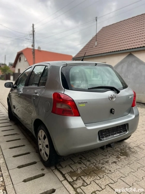 Toyota Yaris - imagine 2 Toyota Yaris - imagine 2
