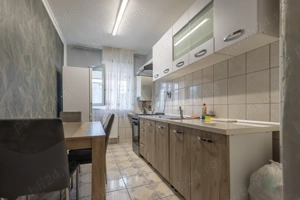 Vând apartament în Florești,Strada Eroilor - imagine 2
