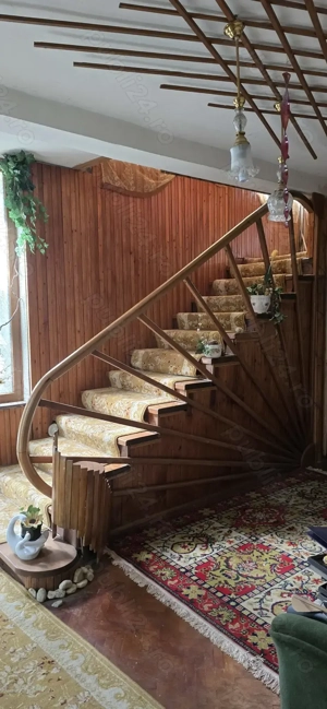 Vilă cu etaj în Caransebeș, zona Teiuș, lângă Gugulanu. - imagine 4