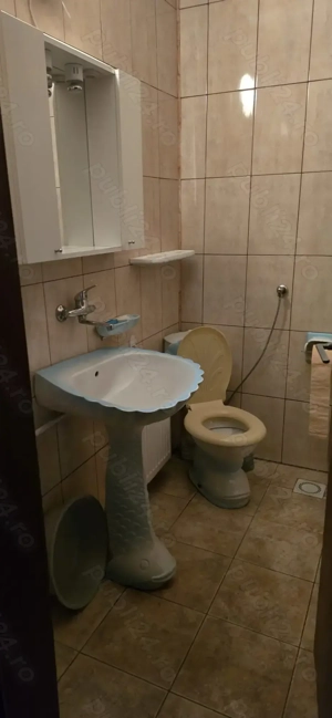 Vilă cu etaj în Caransebeș, zona Teiuș, lângă Gugulanu. - imagine 8