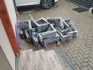 Vand suporți cravate L galvanizati pentru turnare stalpi 