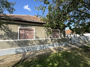 Casă de vânzare in Tisa Nouă, teren generos