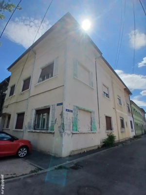 Apartament la vila complet renovat in centrul orasului - imagine 2