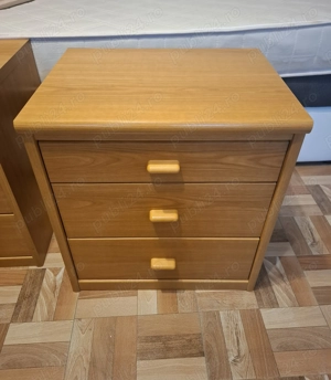 Noptiere cu 3 sertare, 2 bucati. Aproape noi. - imagine 2