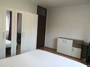 PARTICULAR, apartament superb cu 3 camere, hol H, 2 băi, mobilat, utilat, Liberty mall, Chirigiu - imagine 4 PARTICULAR, apartament superb cu 3 camere, hol H, 2 băi, mobilat, utilat, Liberty mall, Chirigiu - imagine 4