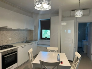APARTAMENT 3 CAMERE-ZONA TOMIS NORD - imagine 3