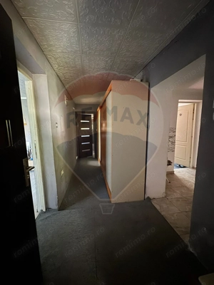 Casă / Vilă cu 4 camere într-o zonă excelentă din Focșani - imagine 3