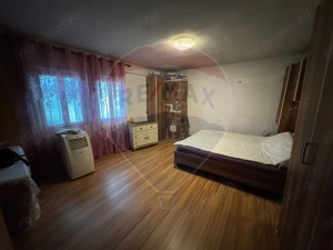 Casă / Vilă cu 4 camere într-o zonă excelentă din Focșani - imagine 2