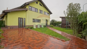 Vila cu 5 apartamente închiriate în regim hotelier, Stupini, Brașov