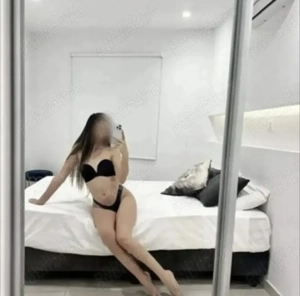 Deplasari non-stop fac si party 