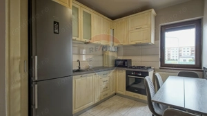 Apartament in vila, 3 camere, Nicolae Labis, Tractorul - imagine 6