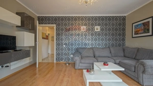 Apartament in vila, 3 camere, Nicolae Labis, Tractorul - imagine 4