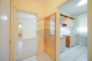 De vânzare, apartament cu 3 camere, zona Rogerius