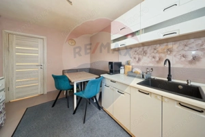 Apartament cu 3 camere de vânzare în zona Vlahuta - imagine 10