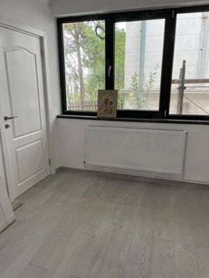 Închiriez spațiu comercial 