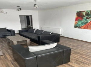 De închiriat apartament 2 camere spațios Dumbrăvița la intrare