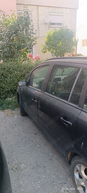 Opel zafira 1.7 2009 - imagine 3