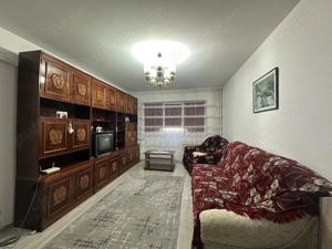 Agentia imobiliara VIGAFON vinde apartament 3 camere Bariera Bucuresti - imagine 2