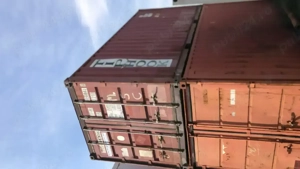 Container maritim sau  depozitare
