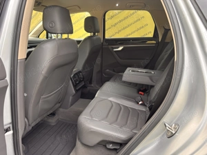 Vw Toureg 3.0 V6 231 Cp 4x4 - imagine 16 Vw Toureg 3.0 V6 231 Cp 4x4 - imagine 16