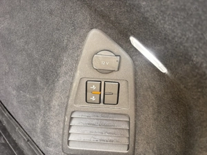 Vw Toureg 3.0 V6 231 Cp 4x4 - imagine 19 Vw Toureg 3.0 V6 231 Cp 4x4 - imagine 19