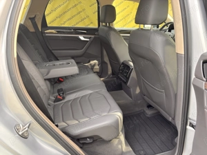 Vw Toureg 3.0 V6 231 Cp 4x4 - imagine 17 Vw Toureg 3.0 V6 231 Cp 4x4 - imagine 17