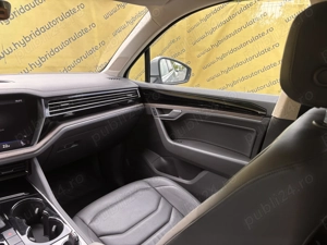 Vw Toureg 3.0 V6 231 Cp 4x4 - imagine 14 Vw Toureg 3.0 V6 231 Cp 4x4 - imagine 14