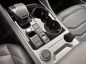 Vw Toureg 3.0 V6 231 Cp 4x4 - imagine 13 Vw Toureg 3.0 V6 231 Cp 4x4 - imagine 13