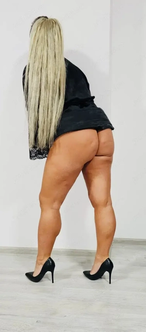 Doamnă matură sexi ,servici TOP  - imagine 2