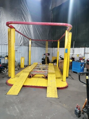 Stand redresat caroserii