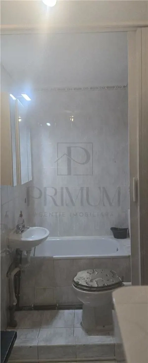 Garsoniera zona Blascovici-mobilata si utilata - imagine 4