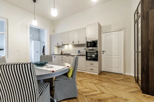 REZERVAT Apartament premium cu 3 camere Ultracentral Comision 0 - imagine 3