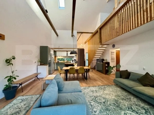 Casa 5 camere, 209 mp, zona Vivo