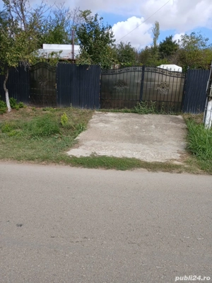 Vanzare teren 