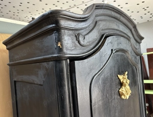 Sifonier negru Vintage din Lemn masiv cu element auriu; Dulap  - imagine 5